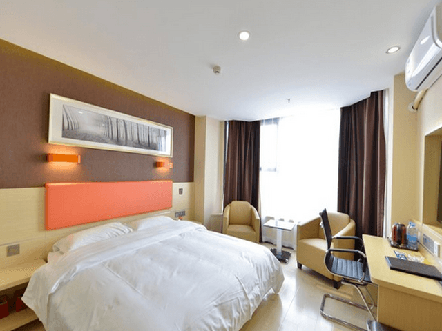 Deluxe Business Suite