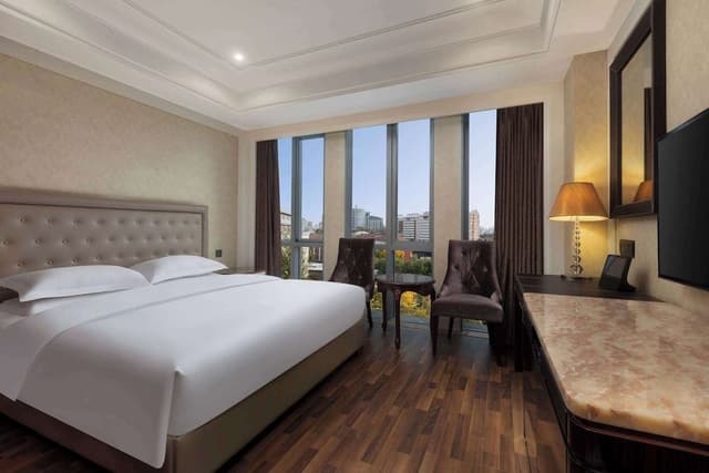 Superior Room, 1 Queen Bed, Non Smoking