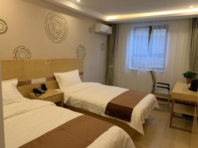 Twin Bussiness Room