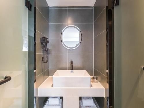 FERONIA Hotel Beijing Chaoyang District Bird's Nest Datun Metro Station4