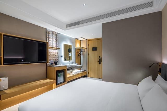 Club Room without Window