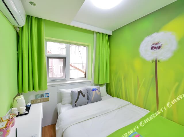 PAI Huixuan Bed Room