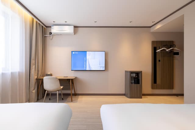 Huazhu - Family Room