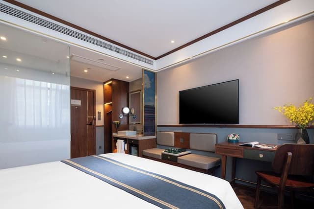 Business Double Room, City View