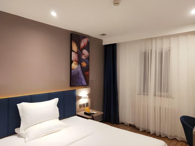 Featured Twin Room