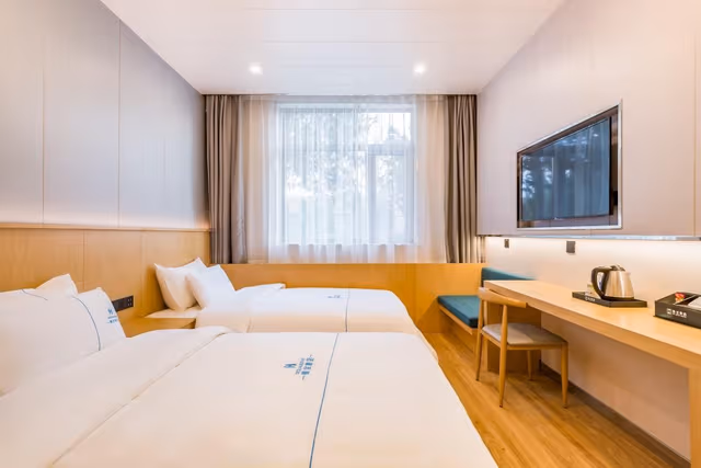 Guest Room - Twin Beds