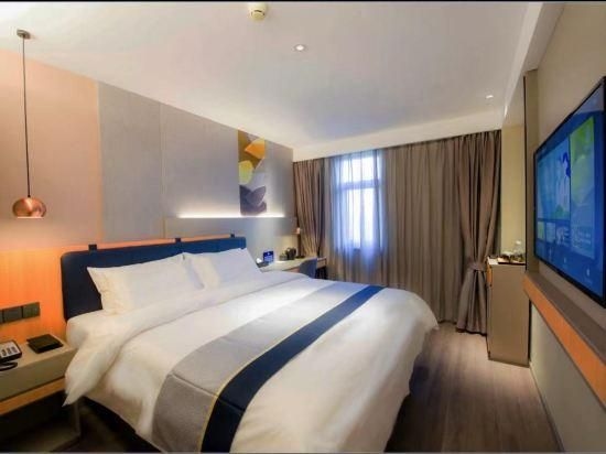 Home Inn Style Golden Beijing Temple of Heaven South Gate Jingtai Metro Station1