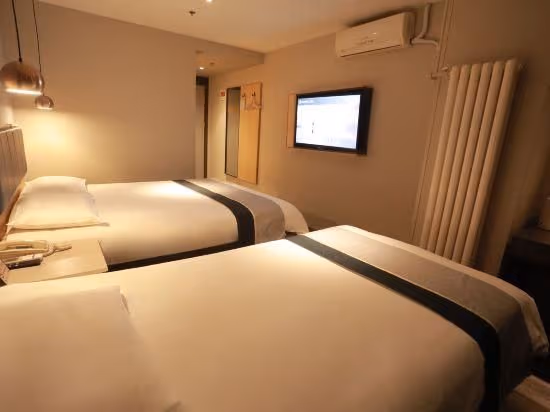Yiju Family Room