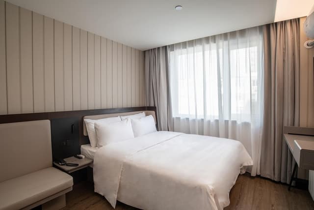Huazhu - Superior BedRoom