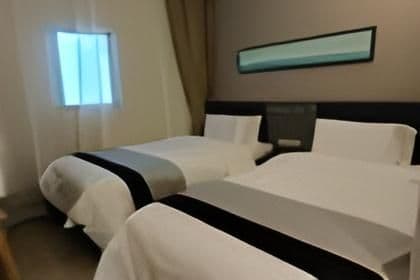 HOM - Twin Bed Room