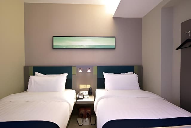 HOM - Twin Bed Room