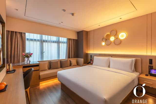 Huazhu - Yueruo Liujin Room