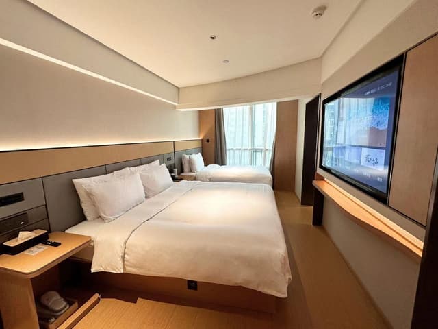 Huazhu - Suite