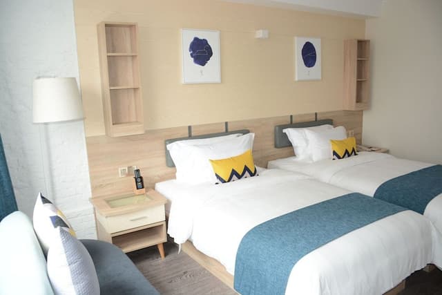 Standard Twin Room