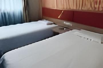 HOM - Twin Bed Room