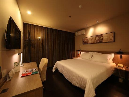 Business Standard Room B