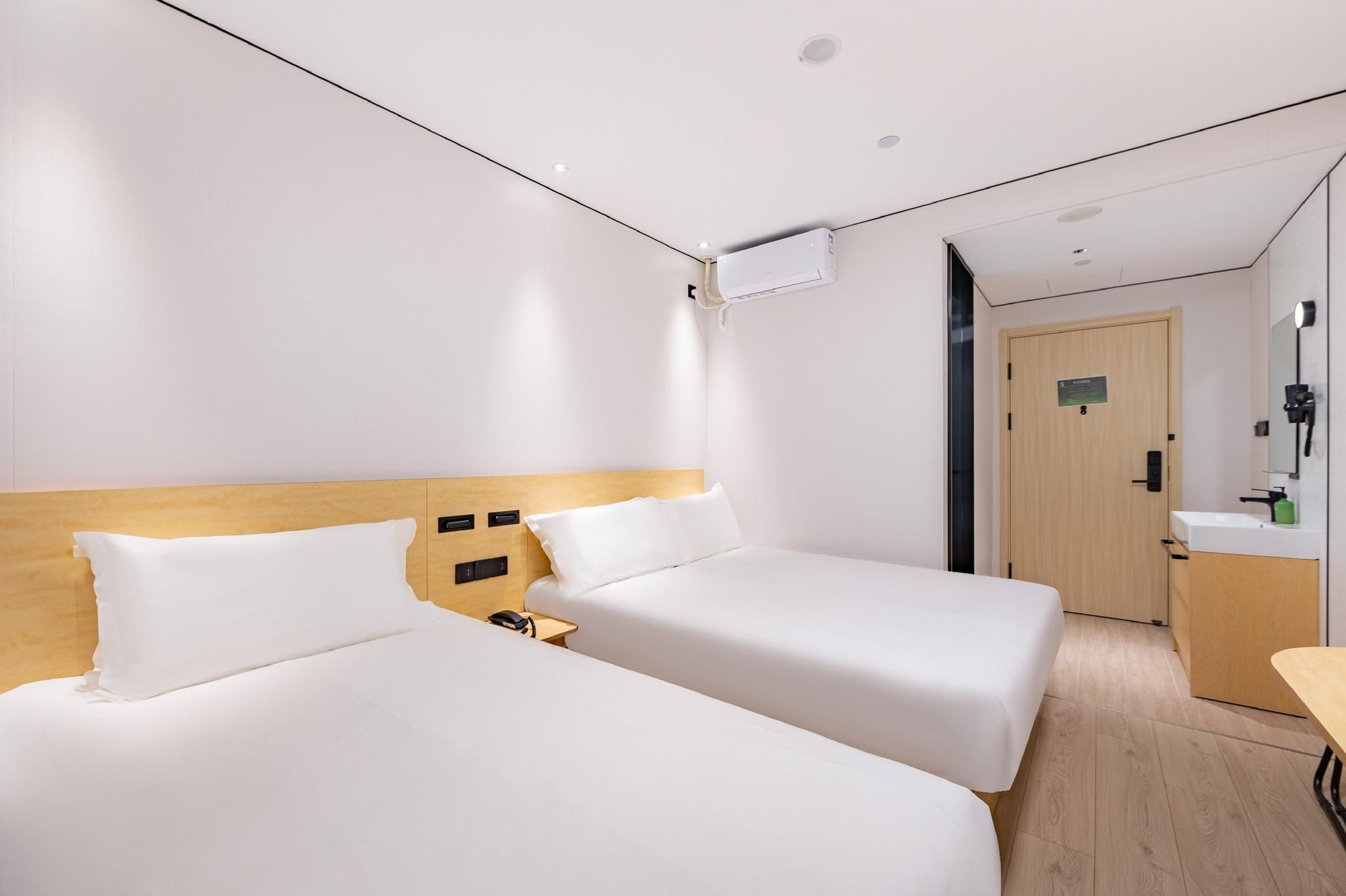 Hi Inn Beijing Tongzhou Global Canal Business District3
