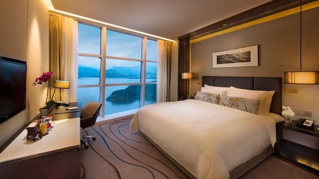 Standard Room, Lake View