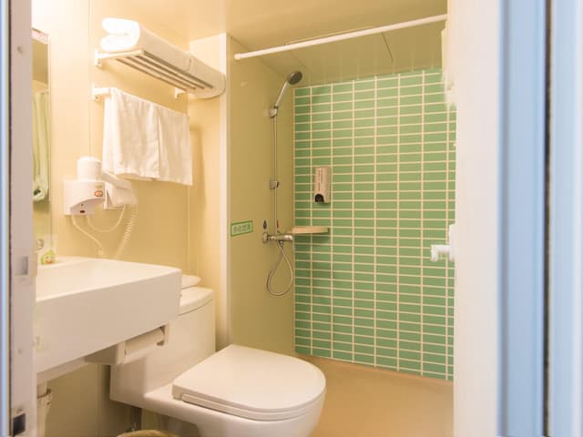 Guest Twin Room