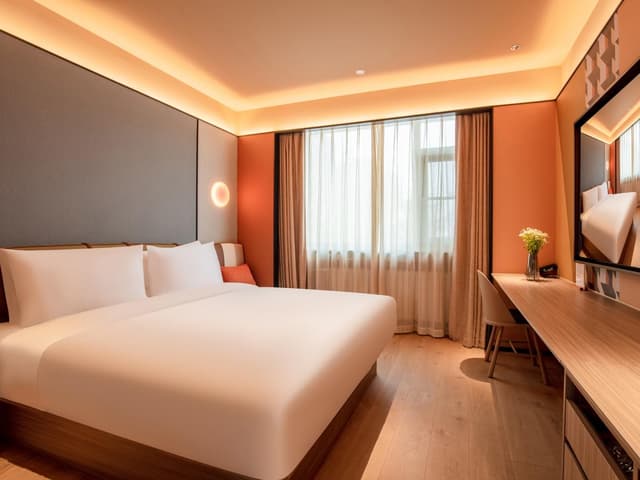 Huazhu - California Sunshine Deluxe 1 Bed Room