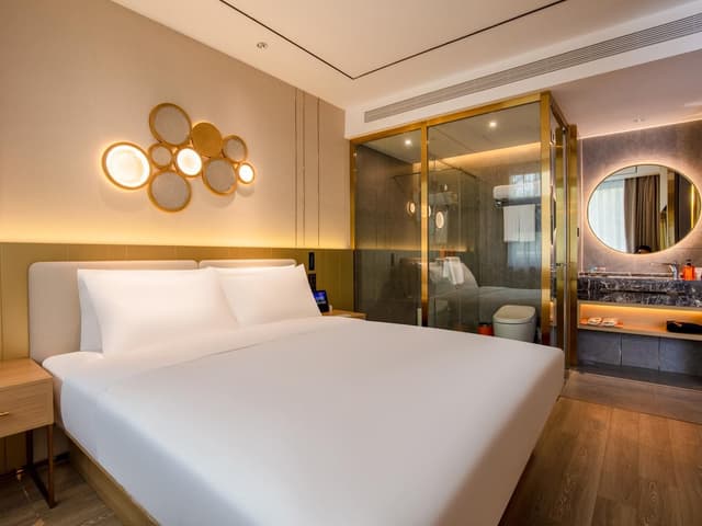 Huazhu - Yueruo Liujin Suite with Balcony