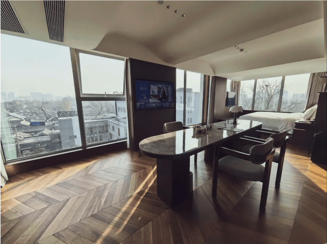 Tatami Queen Room