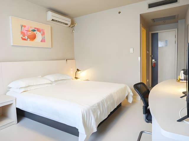 WH - Standard Room