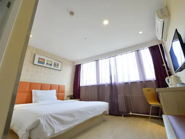 Super8 - Superior 1 Bed Room