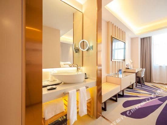 WH - Deluxe Bed Room