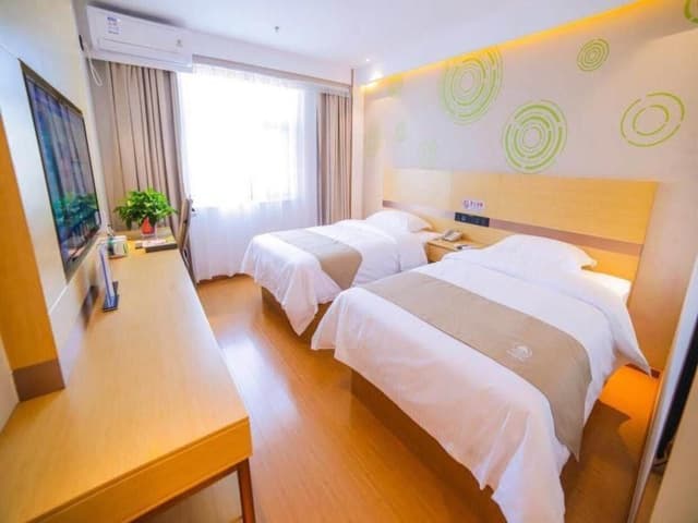 2 Bed Twin Superior Room