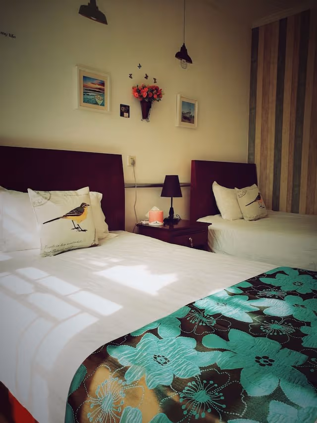 Standard Twin Room