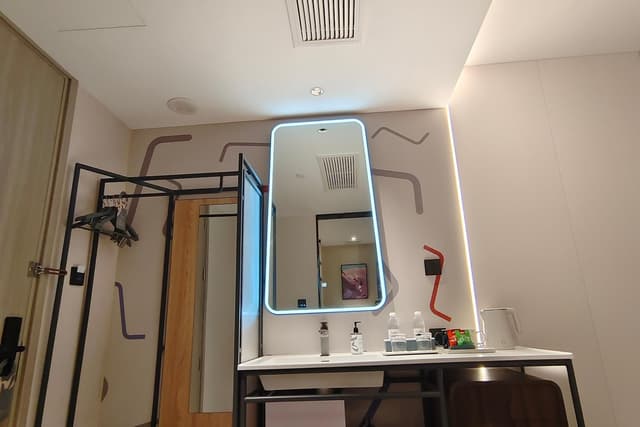 Zero Pressure Sleep Twin Room