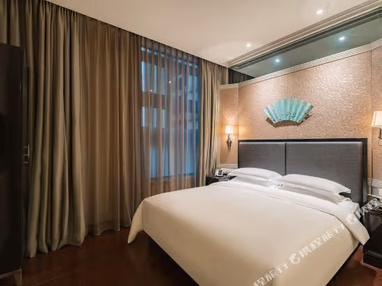 Three-Bedroom Suite