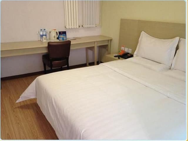 7 Days - Zizhu Bed Room