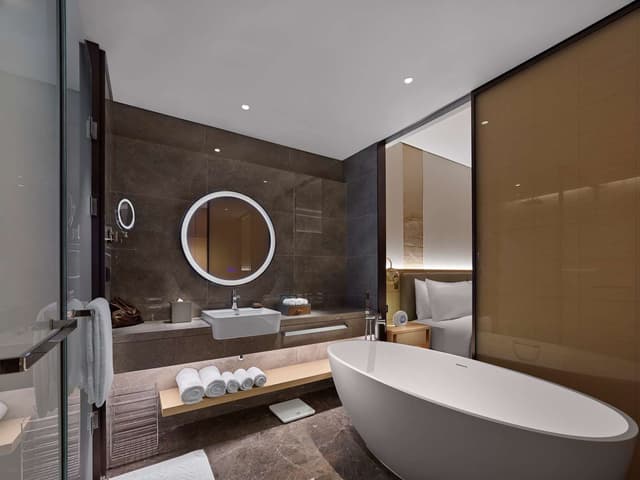 KING EXECUTIVE ROOM