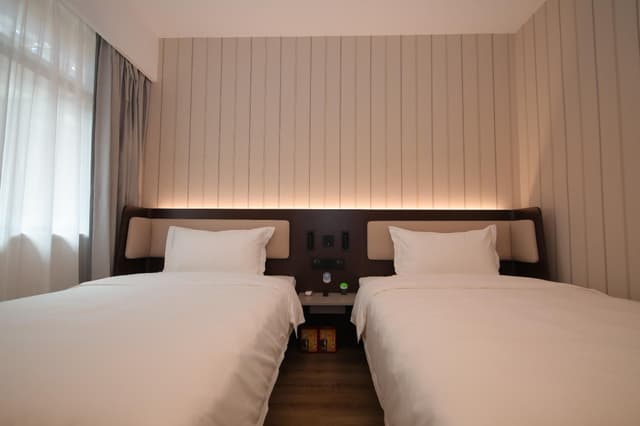 Huazhu - Twin Room
