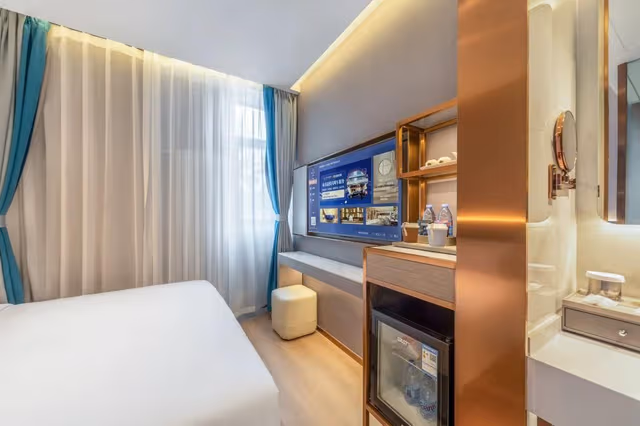 Business King Room