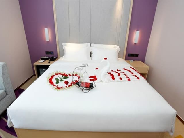 WH - Liren T Special Room