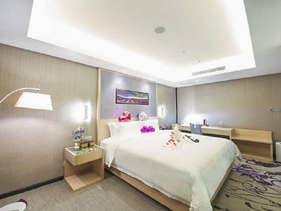 Premier Romantic Room