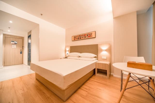 Huazhu - Superior BedRoom