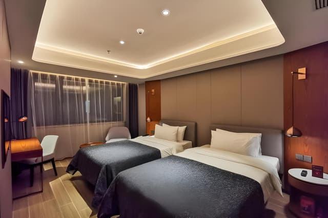Yitel Deluxe Twin Room