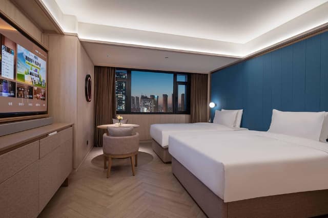 Huazhu - Deluxe Family Room
