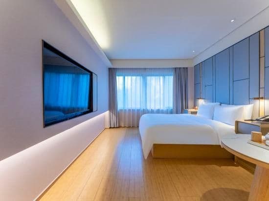 Huazhu - Superior BedRoom
