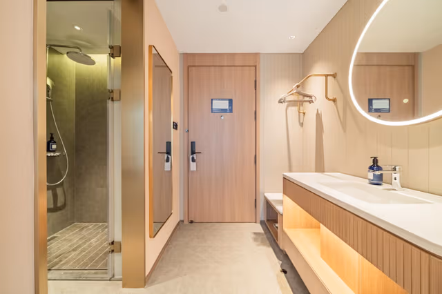 Huazhu - Superior BedRoom