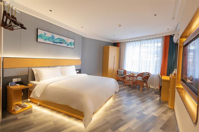 Huazhu - Superior BedRoom