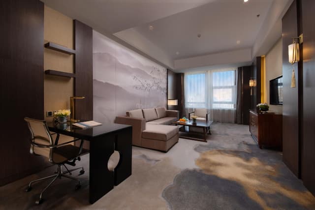 Executive Suite