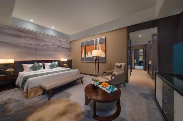 Executive Suite