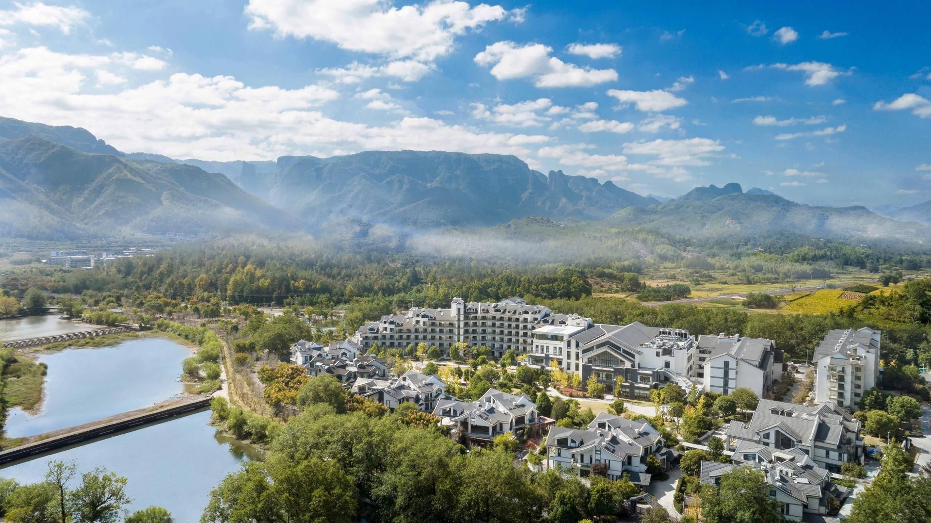 DoubleTree by Hilton Taizhou Shenxianju0