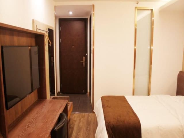 James Joyce - Chunxiang Lifestyle Room