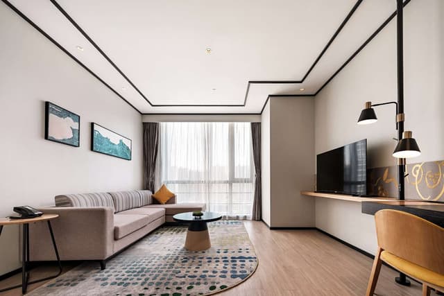 KING SUITE ROOM